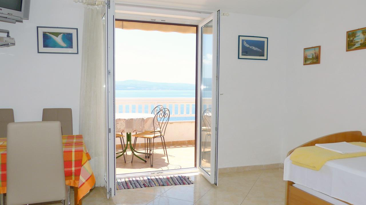 Beach Front Apartments Balica Rat Omiš Buitenkant foto